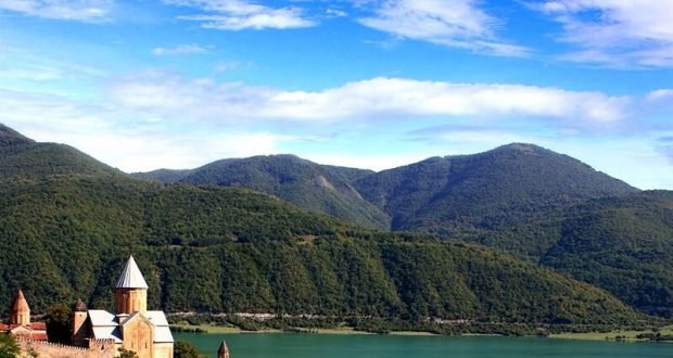 إكتشف جورجيا برنامج 4 ليالي 5 ايام