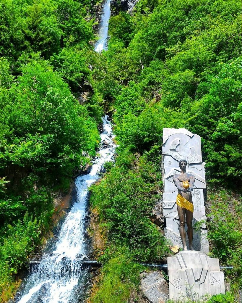 تعرف علي مدينة بورجومي جورجيا